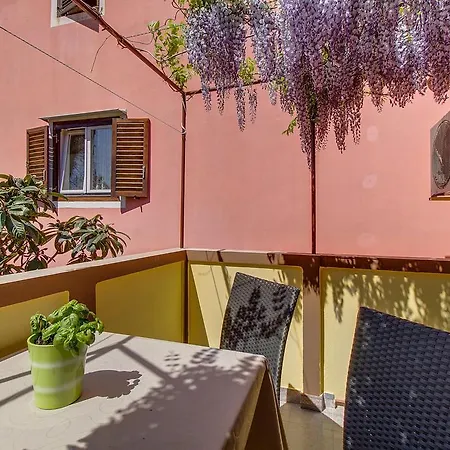 Apartments Petra Mali Losinj Exterior photo