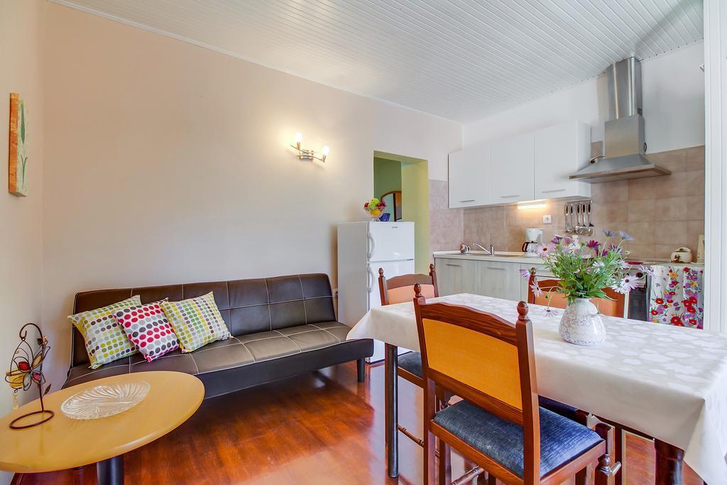 Petra Apartment *