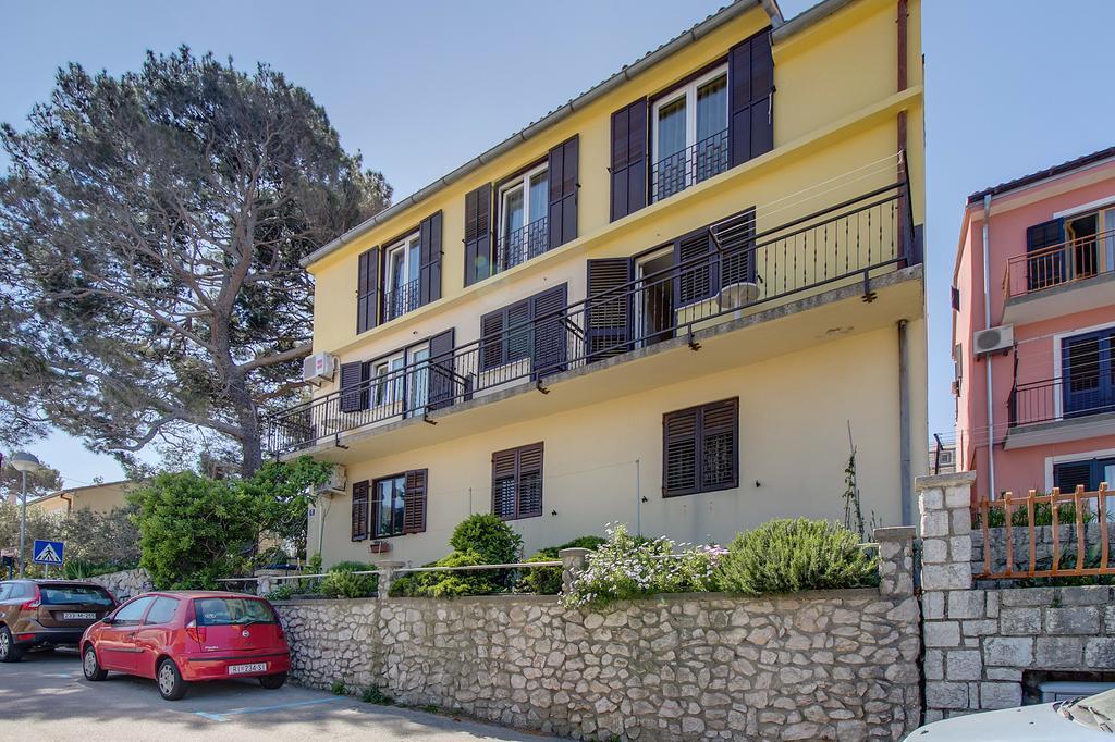 Apartment Petra *